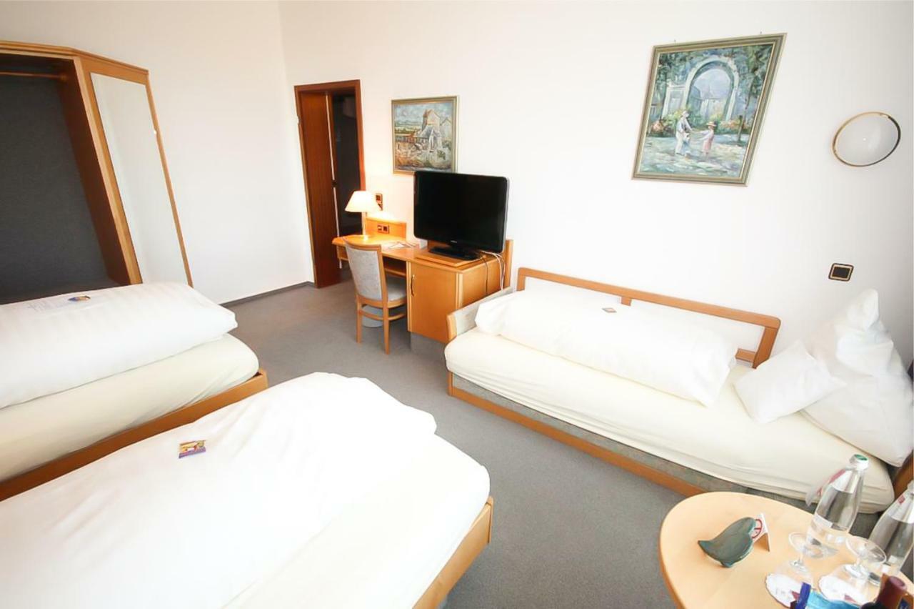Landhotel Restaurant Gaertner Mücke Esterno foto